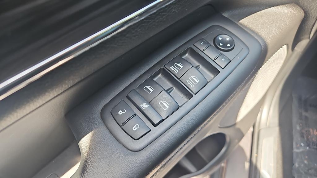 Thumbnail: 2020 Jeep Grand Cherokee - 22