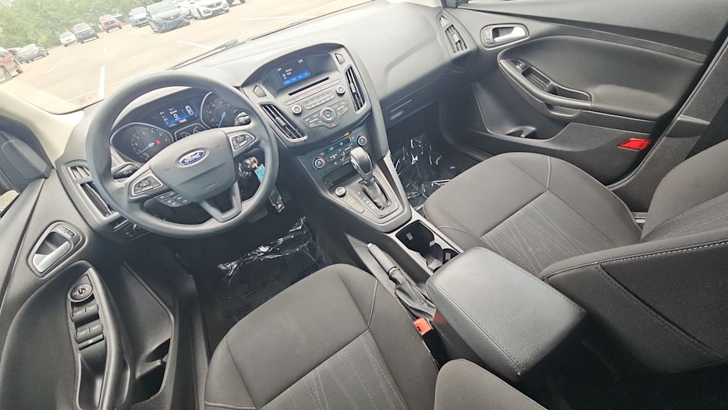 Thumbnail: 2017 Ford Focus - 7
