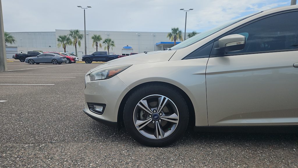 Thumbnail: 2017 Ford Focus - 12