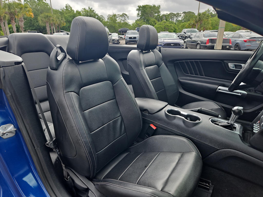 2022 Ford Mustang  11