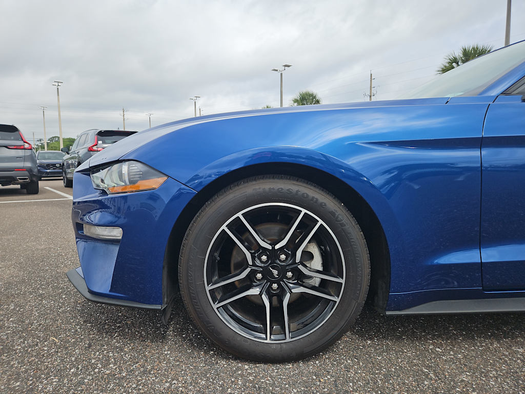 2022 Ford Mustang  7