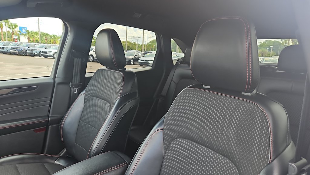 Thumbnail: 2023 Ford Escape - 9