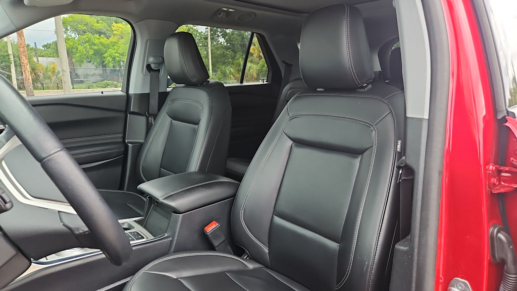 Thumbnail: 2021 Ford Explorer - 10