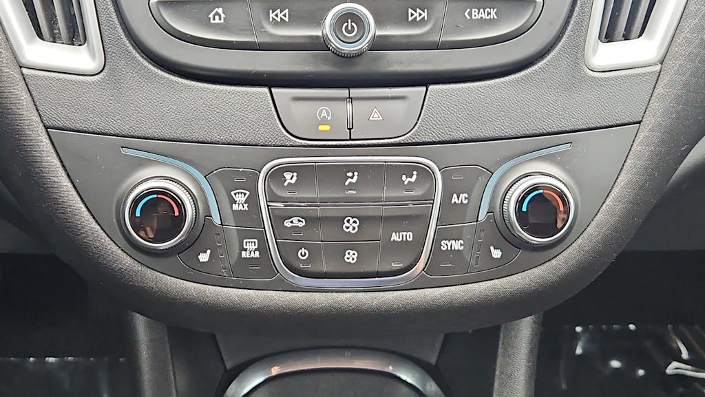 Thumbnail: 2023 Chevrolet Malibu - 23