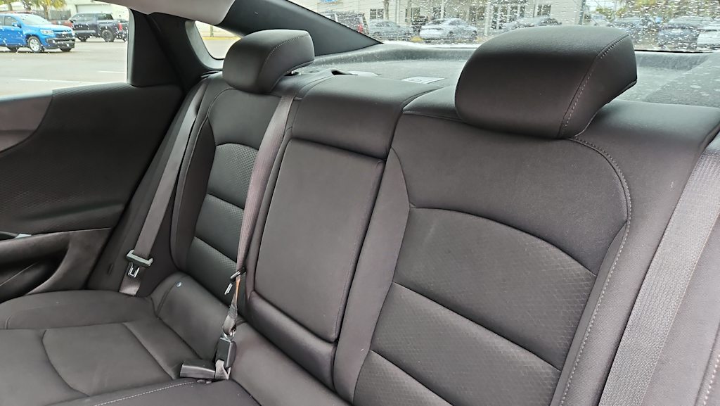 Thumbnail: 2023 Chevrolet Malibu - 10