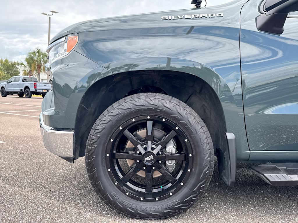 Thumbnail: 2025 Chevrolet Silverado 1500 - 6