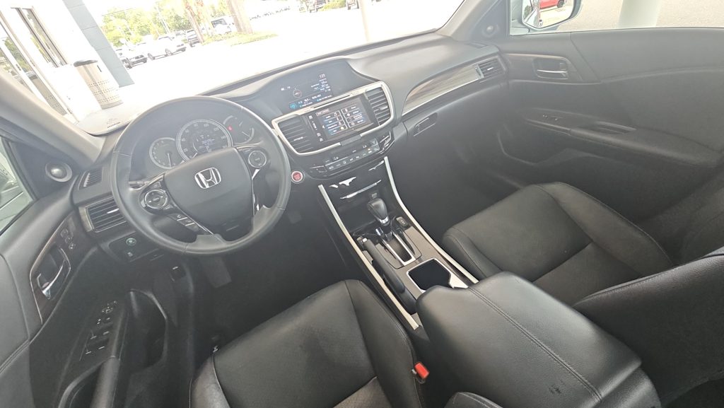 Thumbnail: 2017 Honda Accord - 6