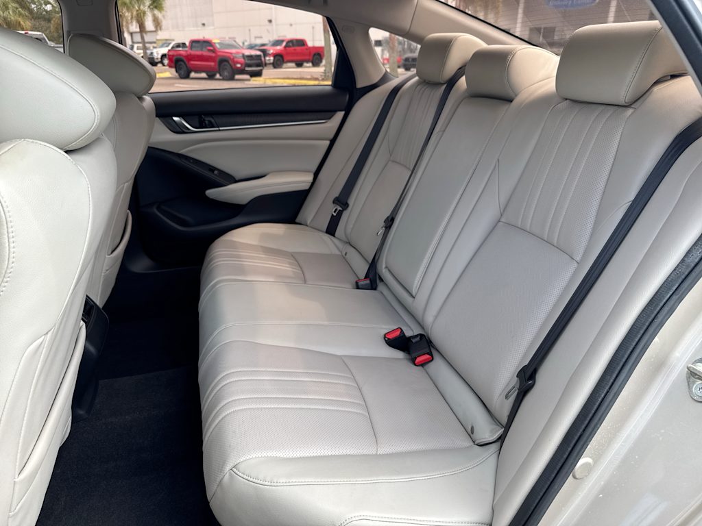 Thumbnail: 2018 Honda Accord - 12