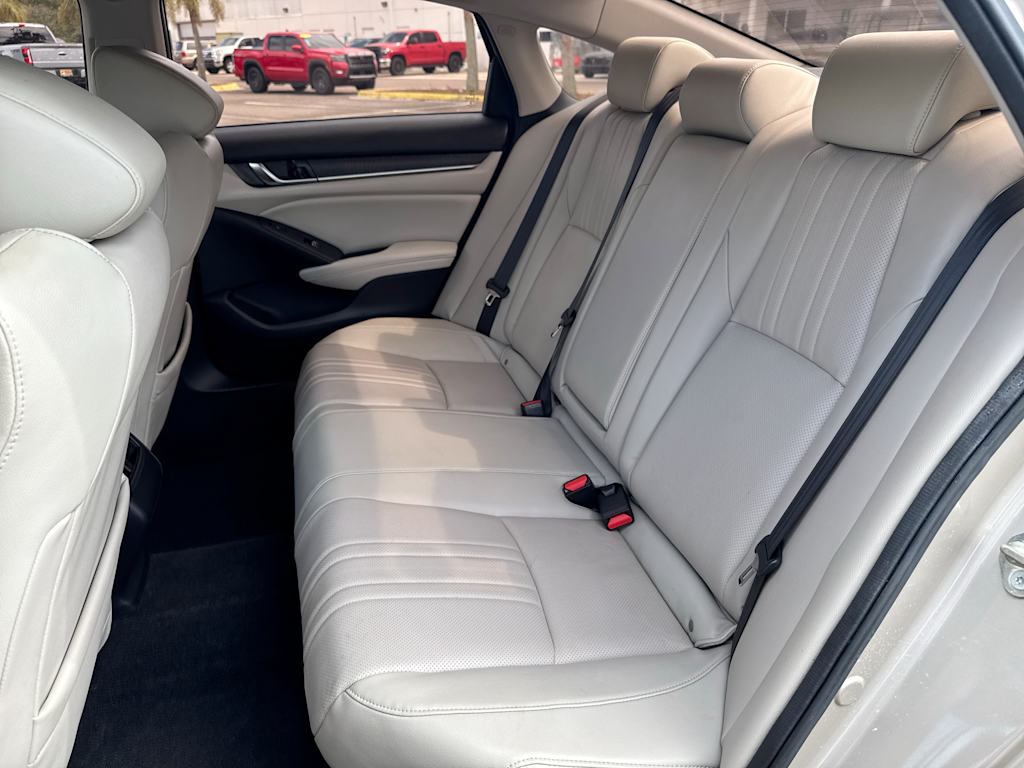 Thumbnail: 2018 Honda Accord - 27