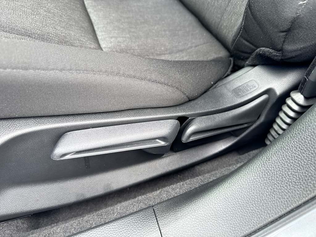 2025 Honda Accord LX - Photo 21