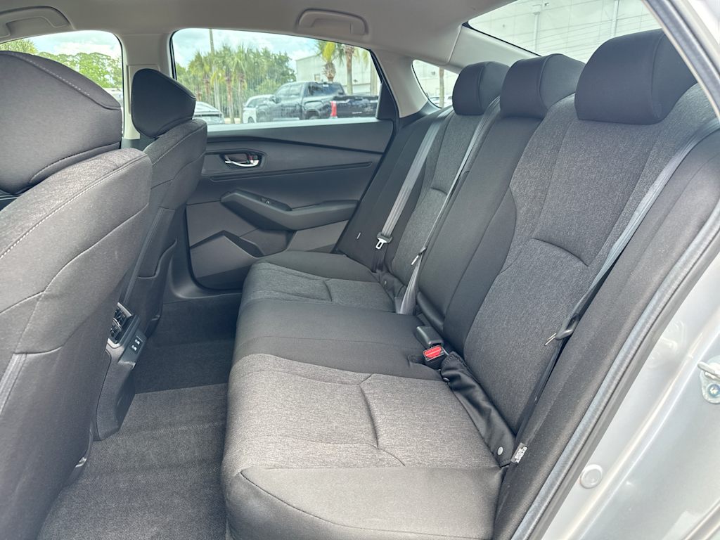 2025 Honda Accord LX - Photo 11