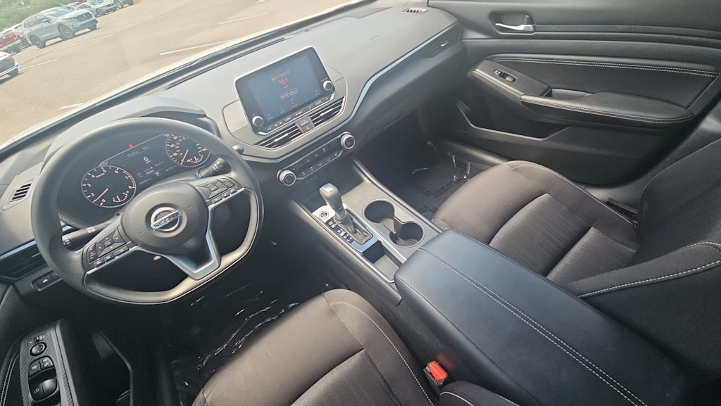 Thumbnail: 2020 Nissan Altima - 6