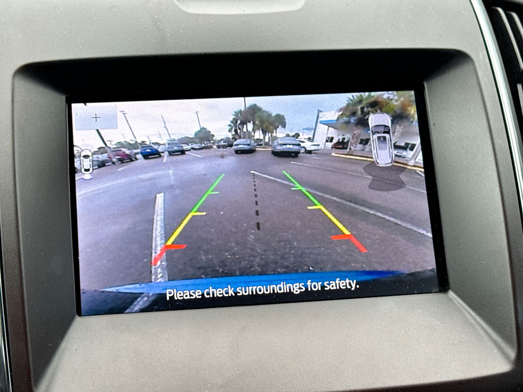 Thumbnail: 2020 Ford Edge - 6