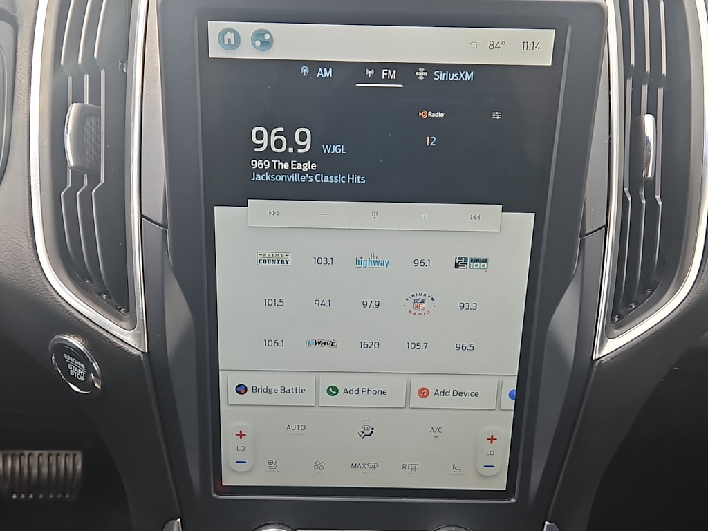 2022 Ford Edge Titanium 11