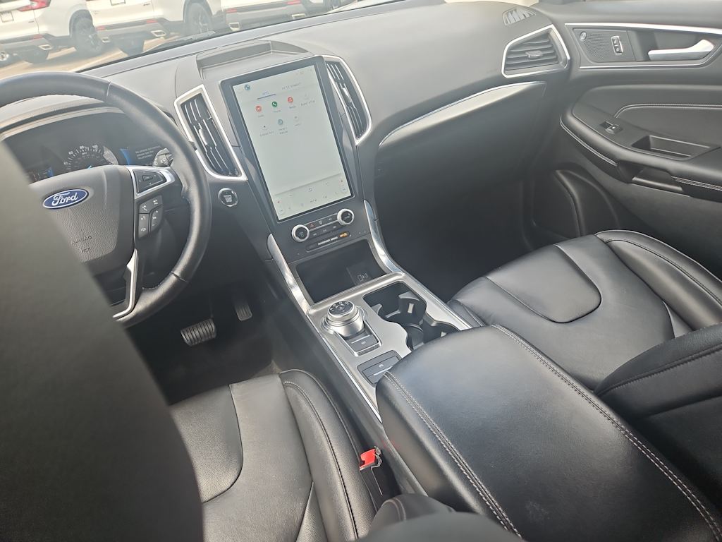 2022 Ford Edge Titanium 7