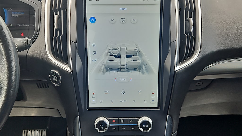 Thumbnail: 2022 Ford Edge - 23
