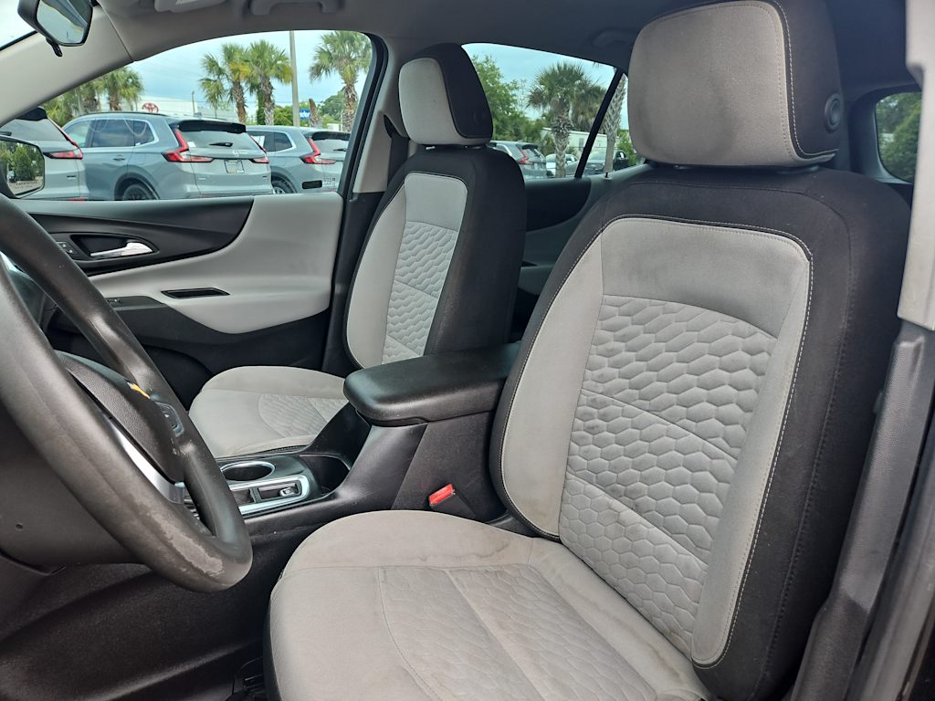 2018 Chevrolet Equinox LS 8