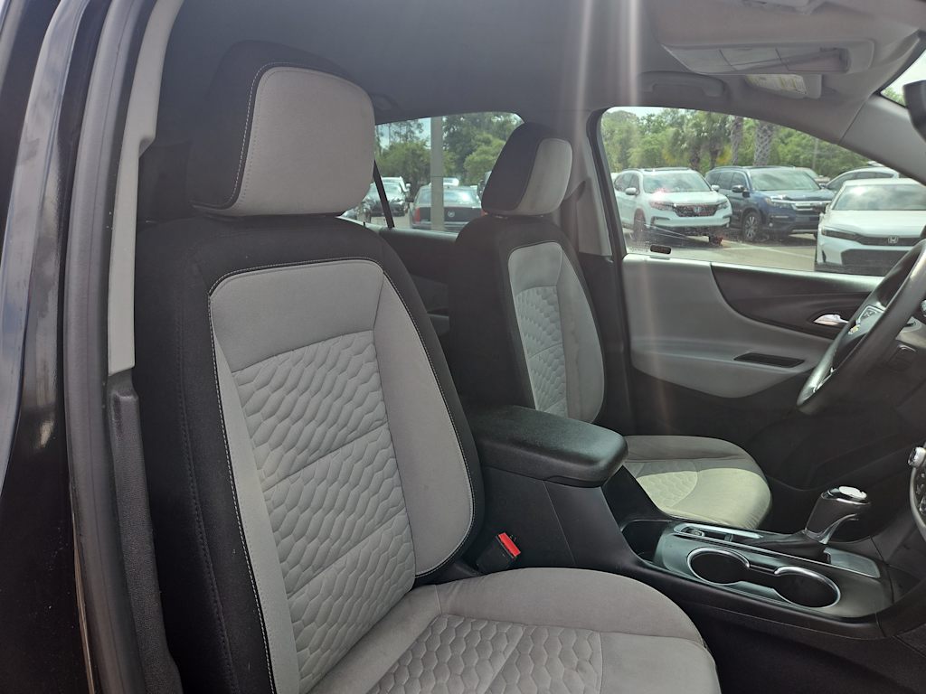 2018 Chevrolet Equinox LS 9