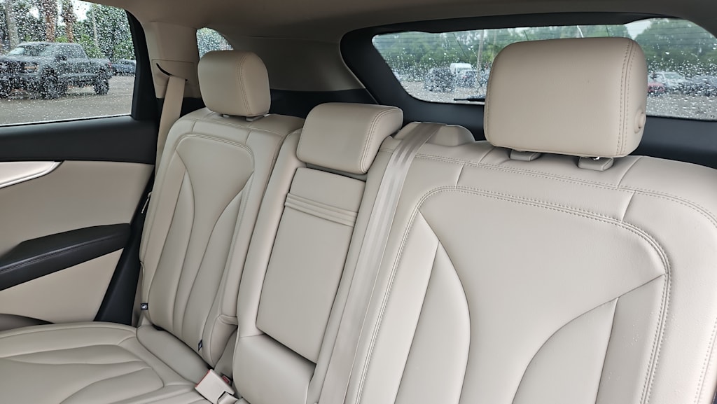 Thumbnail: 2019 Lincoln Nautilus - 9