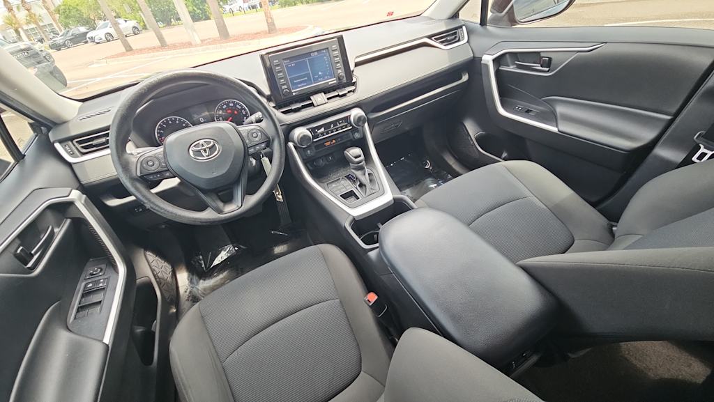 Thumbnail: 2022 Toyota RAV4 - 7
