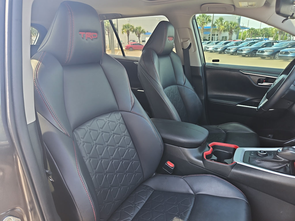 2020 Toyota RAV4 TRD Off Road 9