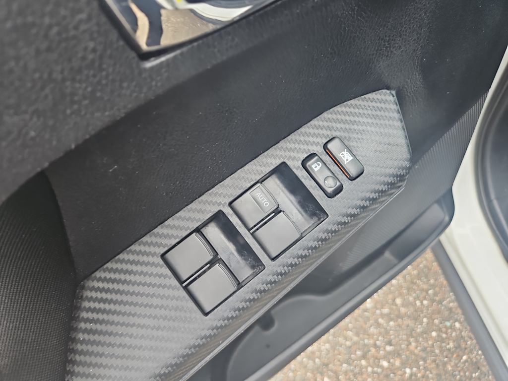 Thumbnail: 2014 Toyota RAV4 - 22