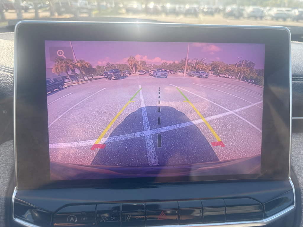 Thumbnail: 2022 Jeep Compass - 25