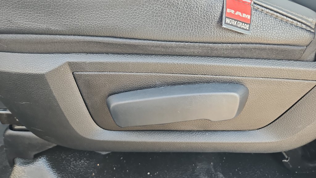 Thumbnail: 2021 RAM 1500 - 18