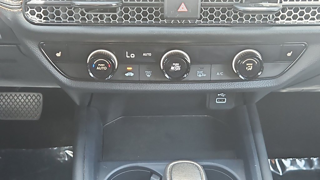Thumbnail: 2023 Honda HR-V - 23