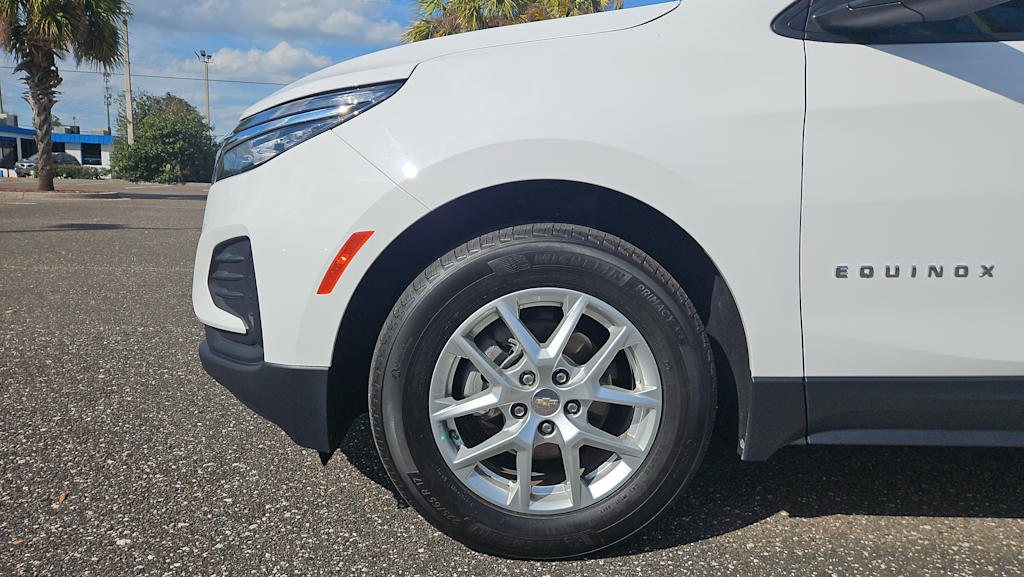 Thumbnail: 2023 Chevrolet Equinox - 6