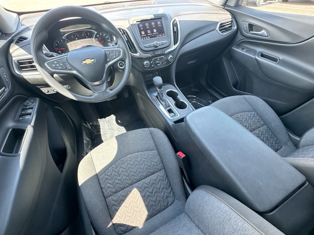 Thumbnail: 2022 Chevrolet Equinox - 8