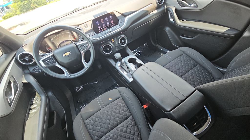 Thumbnail: 2022 Chevrolet Blazer - 10