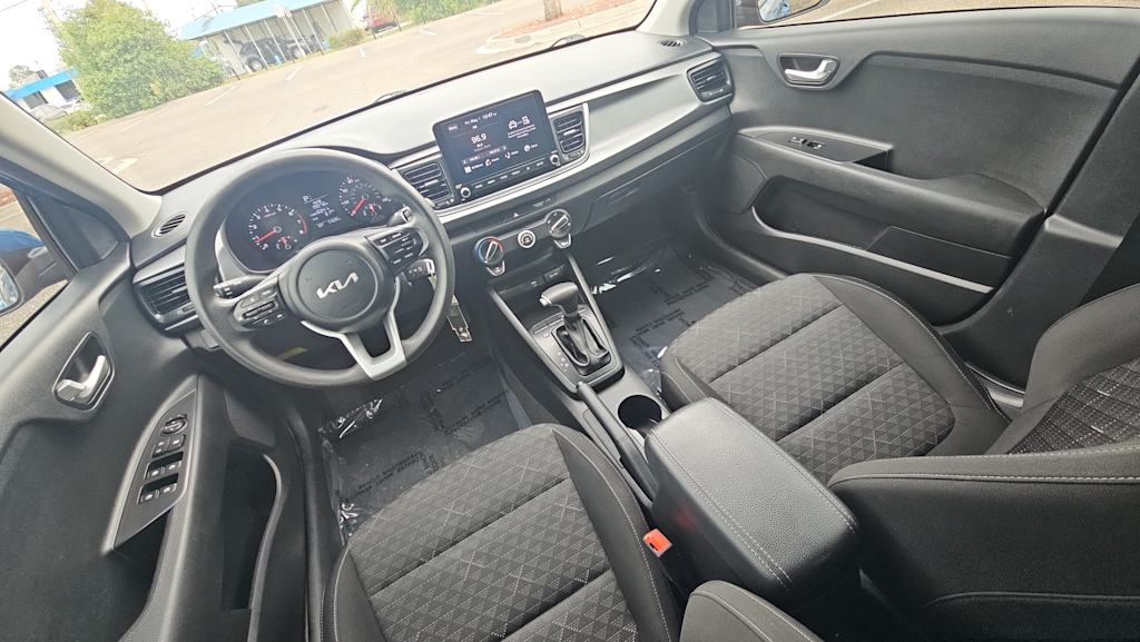 Thumbnail: 2023 Kia Rio - 8