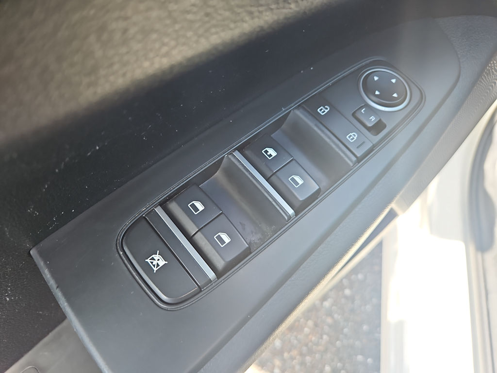 Thumbnail: 2019 Kia Forte - 20