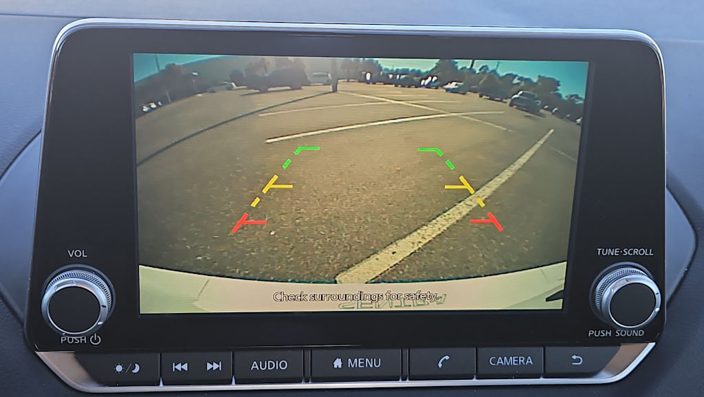 Thumbnail: 2022 Nissan Sentra - 4