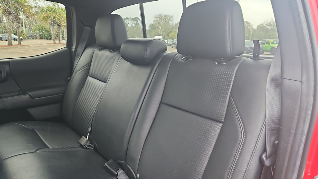 Thumbnail: 2022 Toyota Tacoma - 10