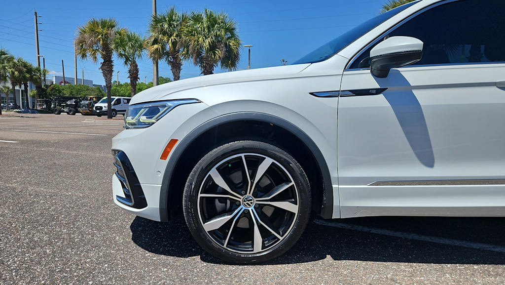 Thumbnail: 2022 Volkswagen Tiguan - 6