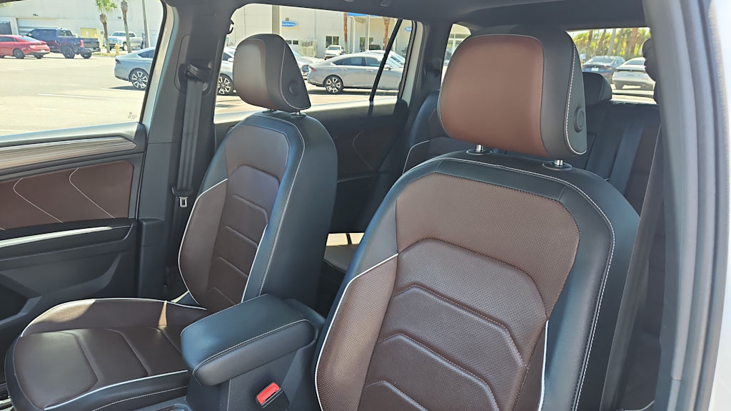 Thumbnail: 2022 Volkswagen Tiguan - 9