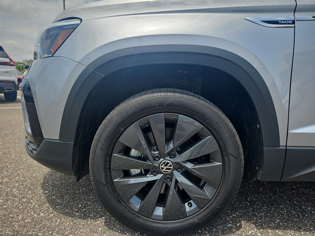2024 Volkswagen Taos S 6