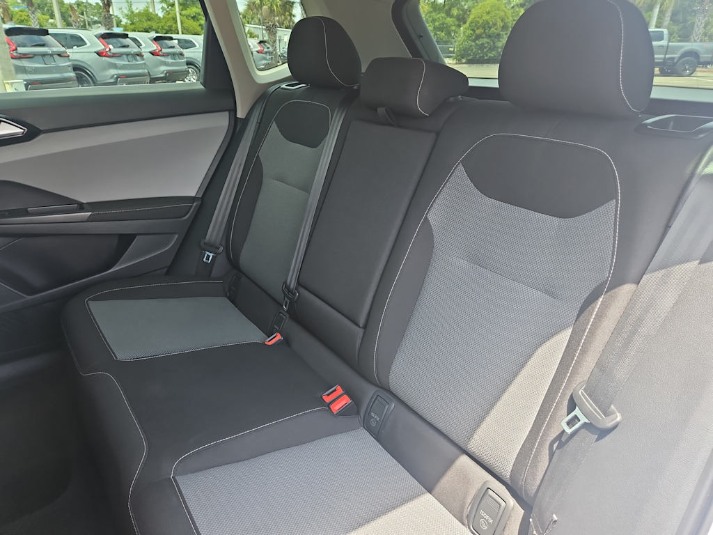 2024 Volkswagen Taos S 11