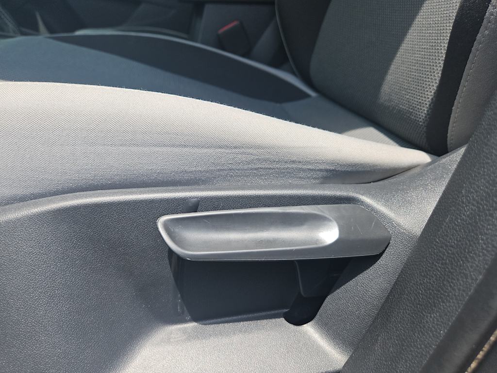 2024 Volkswagen Taos S 21