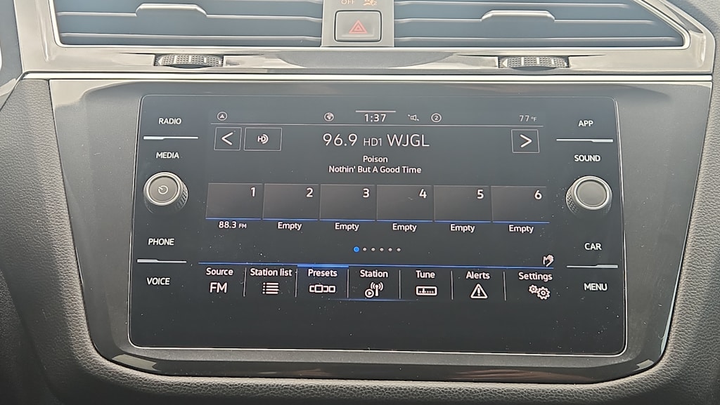 Thumbnail: 2024 Volkswagen Tiguan - 12