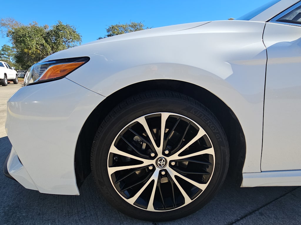 2018 Toyota Camry SE 5