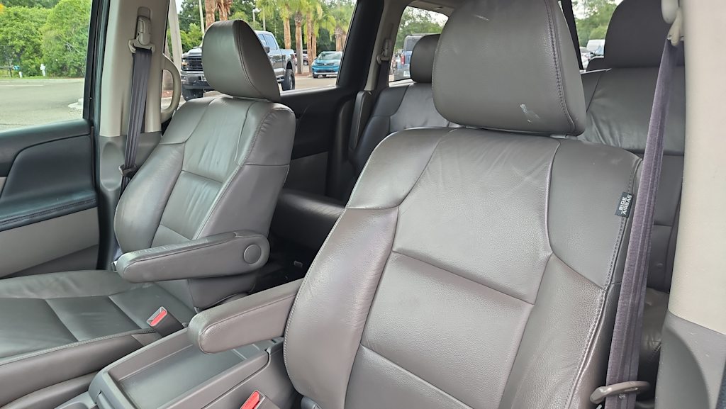 Thumbnail: 2013 Honda Odyssey - 10