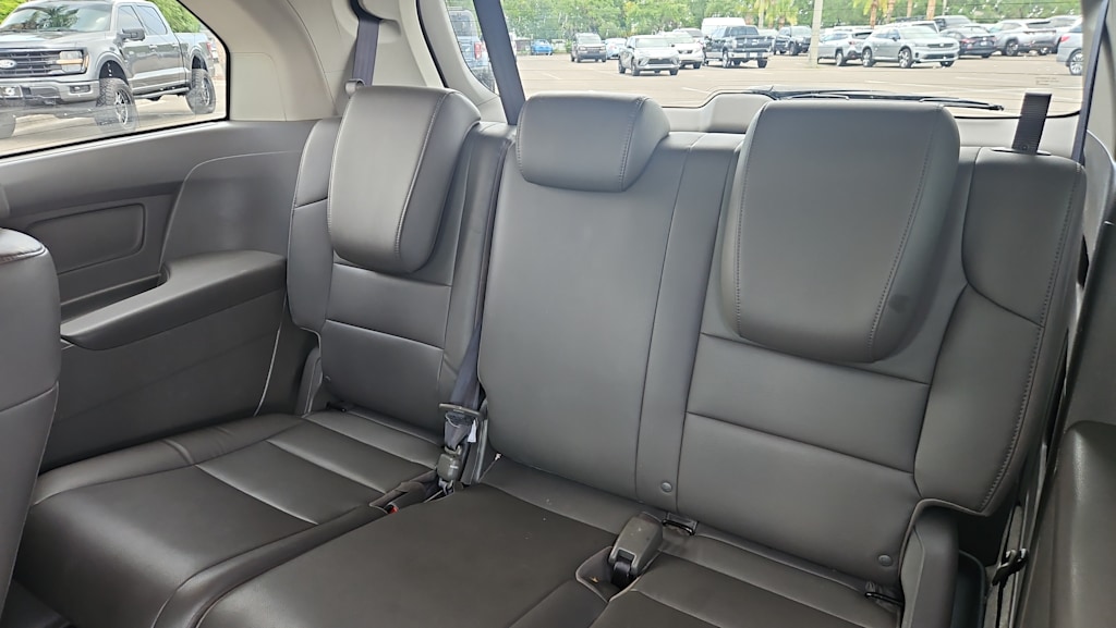 Thumbnail: 2013 Honda Odyssey - 26