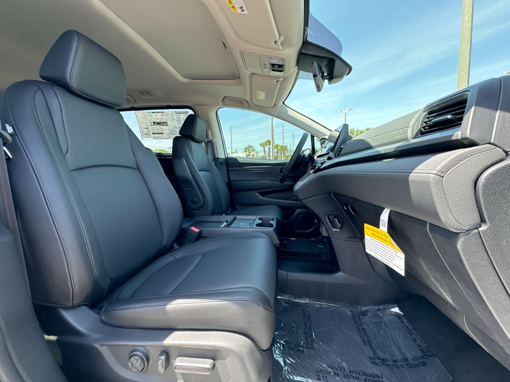 Thumbnail: 2026 Honda Odyssey - 11