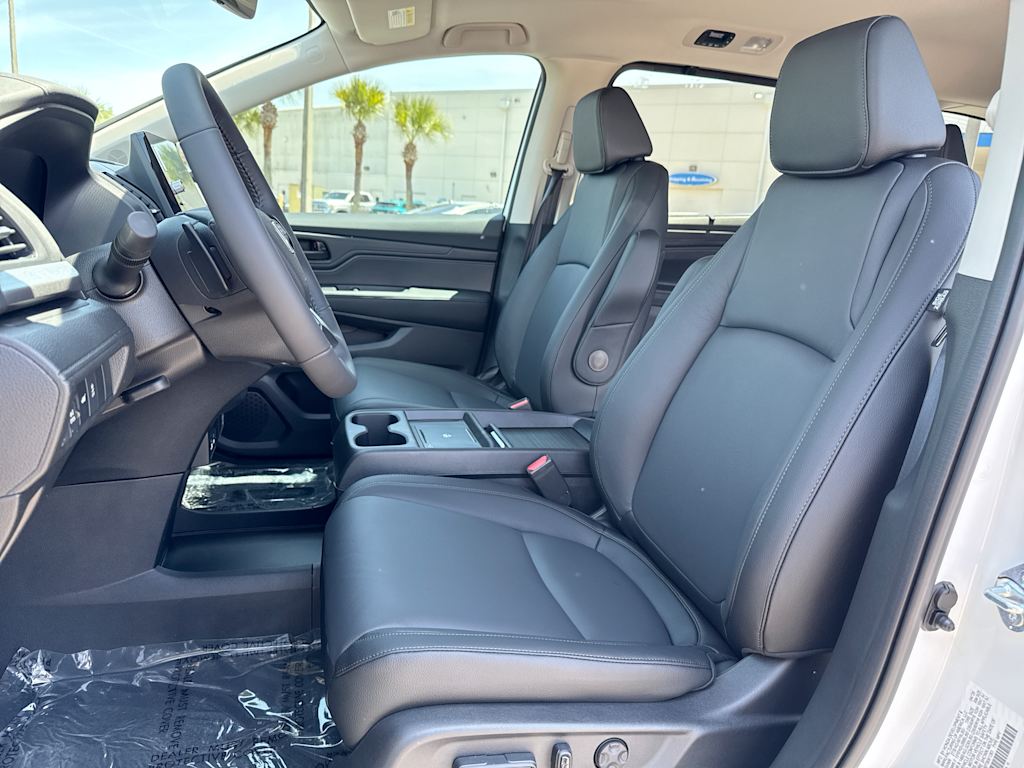 Thumbnail: 2026 Honda Odyssey - 10