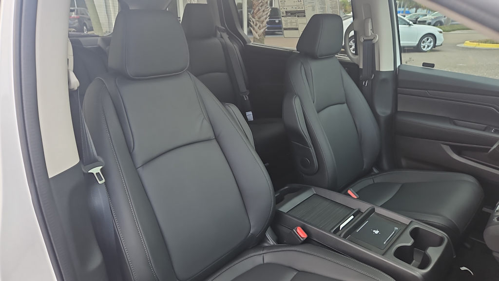 Thumbnail: 2026 Honda Odyssey - 9