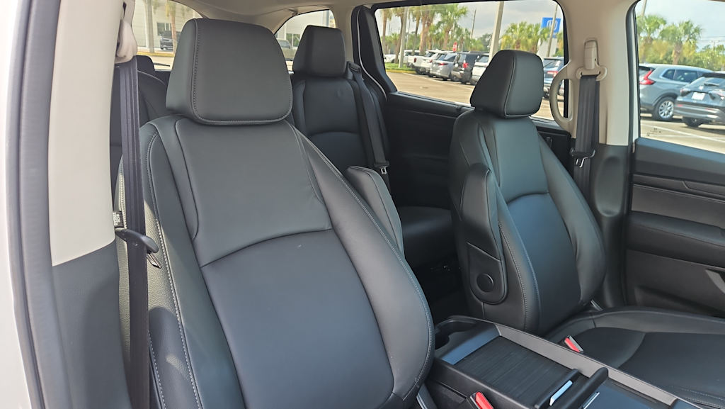 Thumbnail: 2026 Honda Odyssey - 10