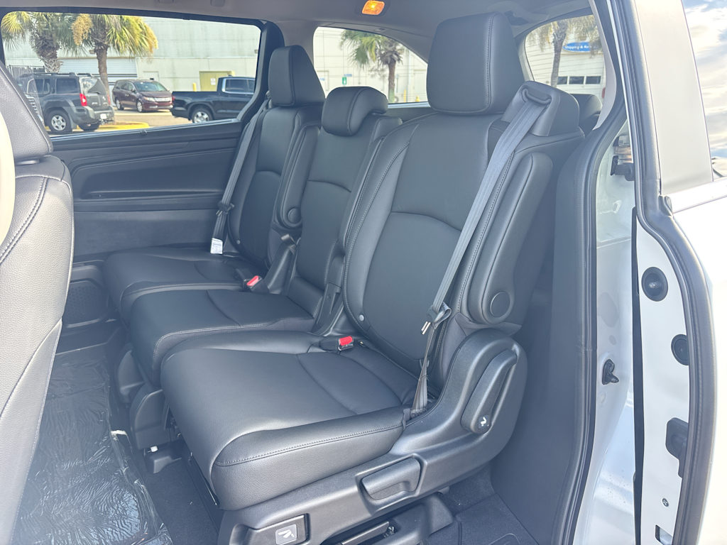 Thumbnail: 2026 Honda Odyssey - 12